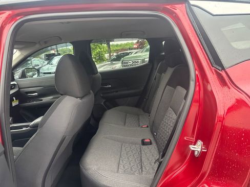 Used 2025 Nissan Kicks SV w/ Illumination Package AWD/4WD image 27