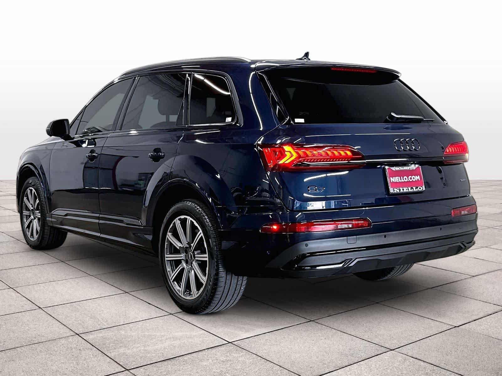 Used 2023 Audi Q7 2.0T Premium Plus w/ Premium Plus Package AWD/4WD image 13