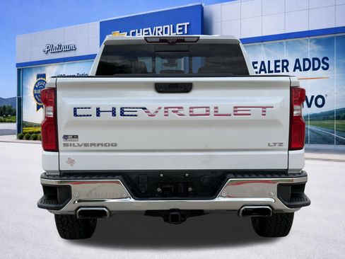 Used 2021 Chevrolet Silverado 1500 LTZ w/ Technology Package AWD/4WD image 6
