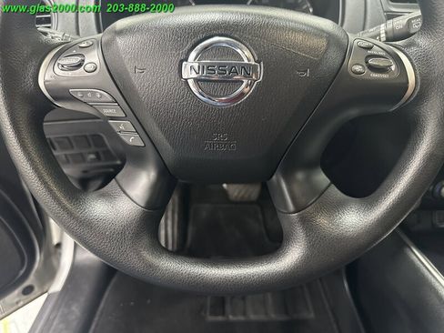 Used 2020 Nissan Pathfinder S image 31