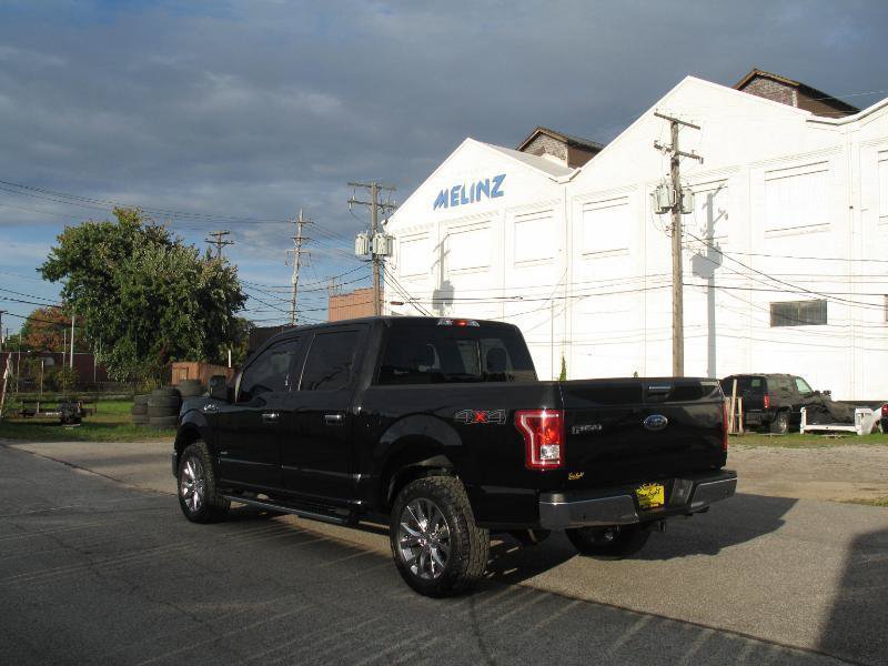 Used 2017 Ford F150 XLT w/ Equipment Group 302A Luxury AWD/4WD image 8