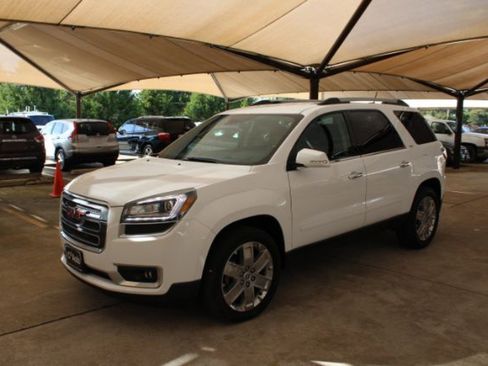Used 2017 GMC Acadia Limited SLT image 3