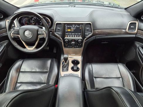 Used 2017 Jeep Grand Cherokee Overland AWD/4WD image 24