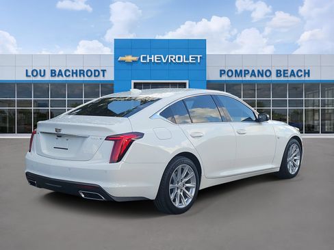 Used 2023 Cadillac CT5 Luxury RWD image 3