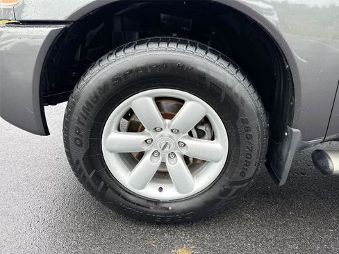Used 2010 Nissan Titan SE w/ SE Value Truck Pkg AWD/4WD image 10