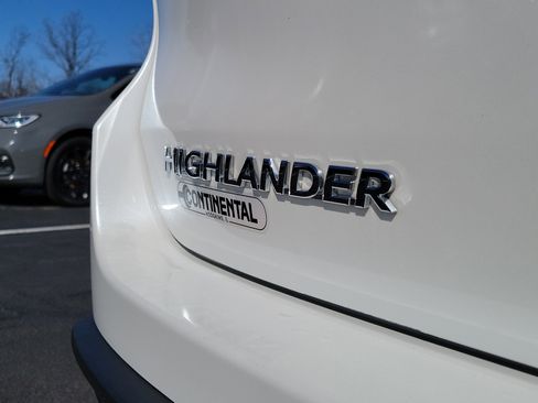 Certified 2019 Toyota Highlander XLE image 9