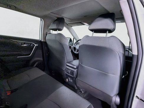 Used 2022 Toyota RAV4 XLE w/ Convenience Package AWD/4WD image 28