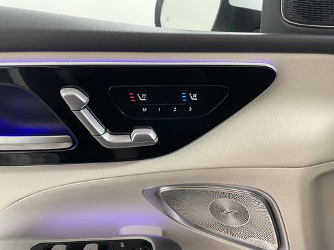 New 2026 Mercedes-Benz C 300 Sedan image 21