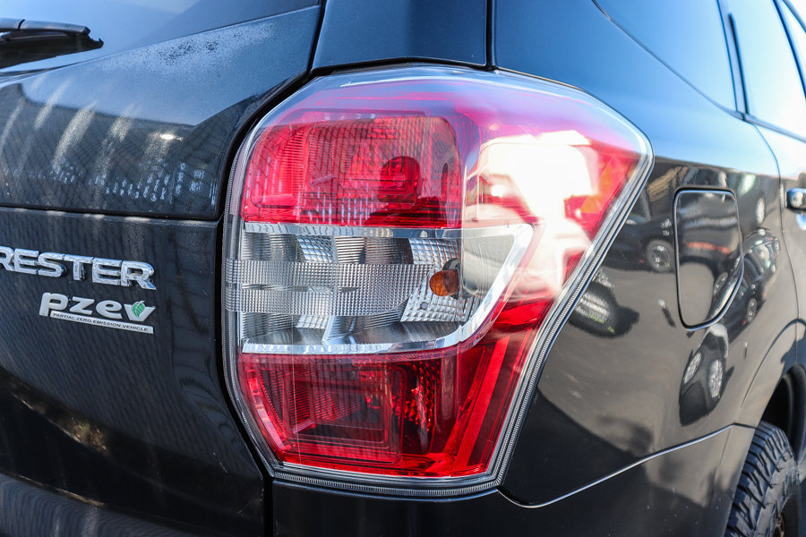 Used 2016 Subaru Forester 2.5i Premium AWD/4WD image 8