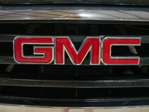 Used 2005 GMC Sierra 1500 SLT w/ Light Duty Power Package RWD image 21
