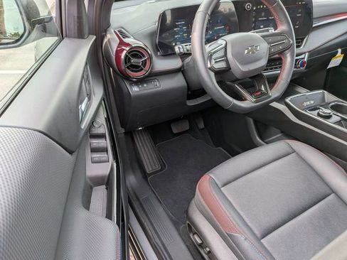 Used 2025 Chevrolet Equinox RS w/ Safety and Technology Package image 11