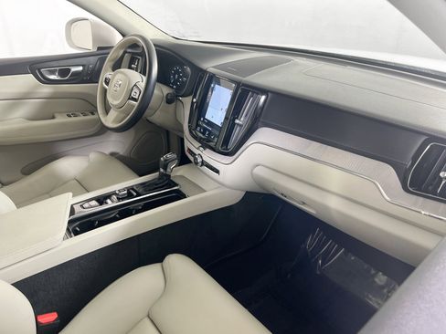 Used 2020 Volvo XC60 T5 Inscription image 29