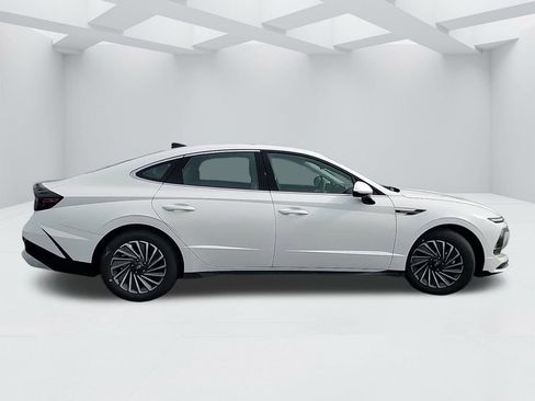 New 2025 Hyundai Sonata SEL image 4