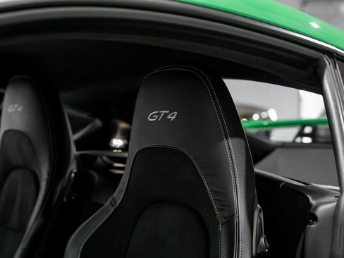 Used 2022 Porsche 718 Cayman GT4 RWD image 29