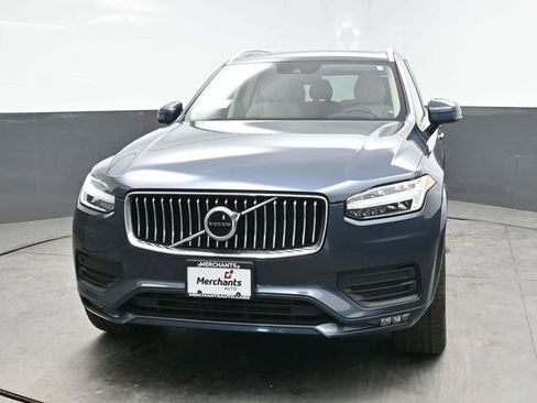 Used 2020 Volvo XC90 T6 Momentum AWD/4WD image 2