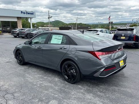 New 2026 Hyundai Elantra Sport FWD image 4