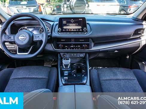 Used 2024 Nissan Rogue SV FWD image 25