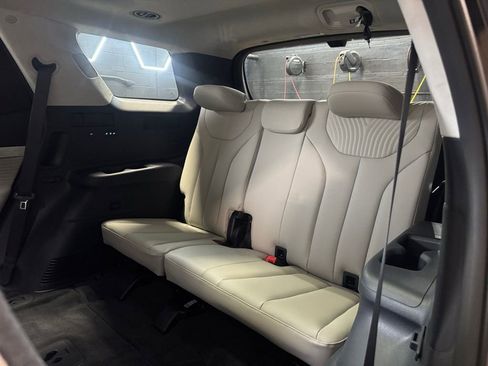 Used 2024 Hyundai Palisade Calligraphy image 15