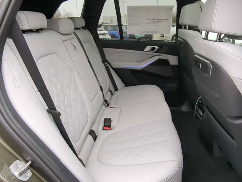 Used 2026 BMW X5 xDrive40i w/ Executive Package AWD/4WD image 22