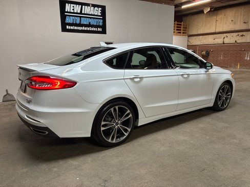 Used 2019 Ford Fusion Titanium image 4
