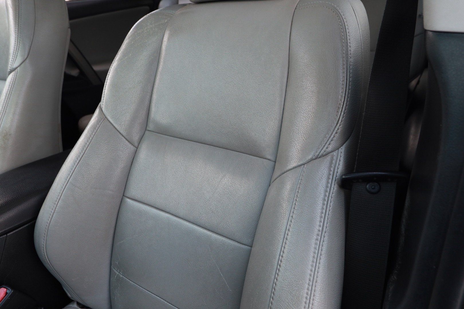 Used 2014 Toyota RAV4 XLE FWD image 18