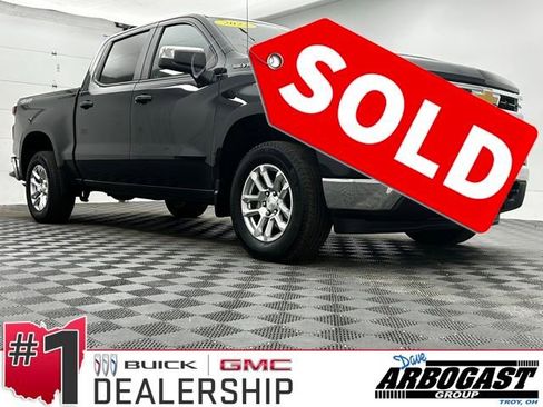 Used 2022 Chevrolet Silverado 1500 LT image 1