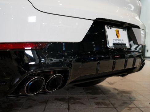 New 2026 Porsche Cayenne GTS image 13