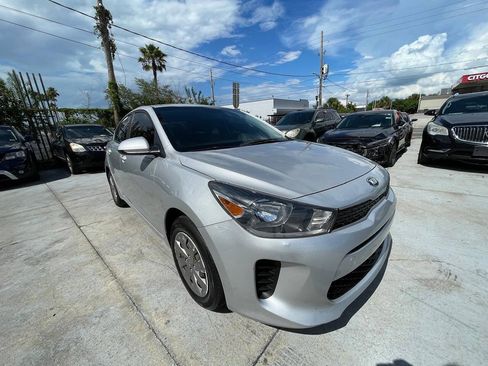 Used 2019 Kia Rio S FWD image 4