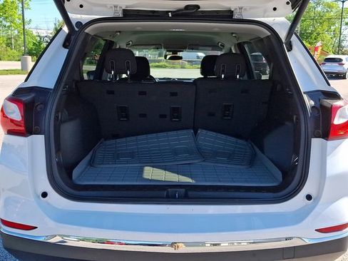 Used 2019 Chevrolet Equinox LT FWD image 30