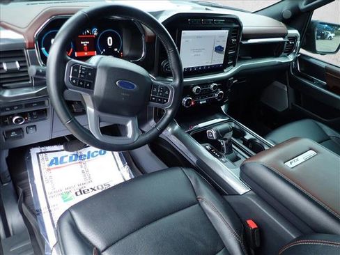 Used 2023 Ford F150 Lariat w/ Max Trailer Tow Package AWD/4WD image 9