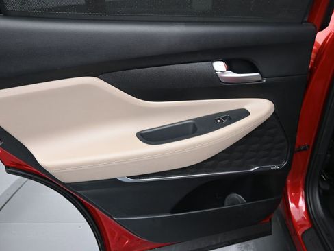 Used 2019 Hyundai Santa Fe SEL image 25