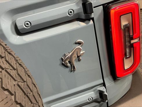 Used 2023 Ford Bronco Outer Banks image 25