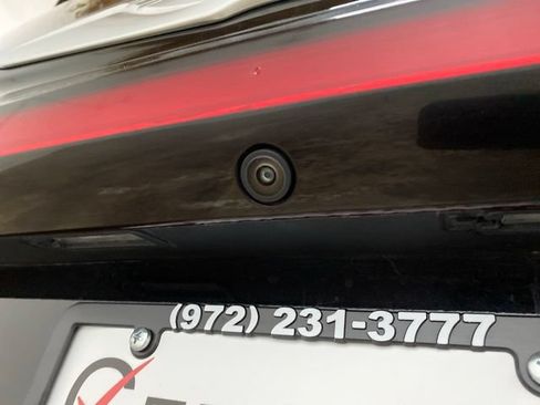 Used 2025 Chrysler Pacifica Select FWD image 89