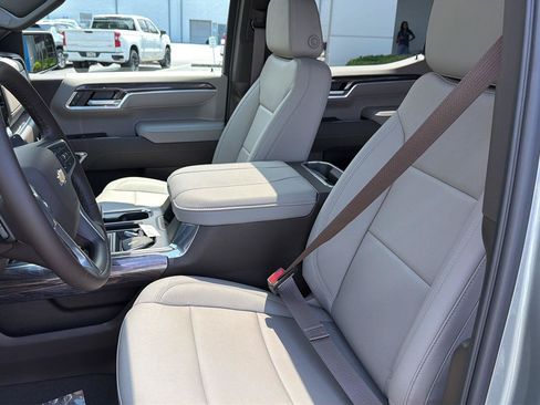 New 2026 Chevrolet Silverado 1500 LTZ w/ LTZ Premium Package AWD/4WD image 31