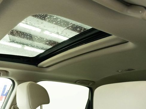 Used 2018 Honda CR-V EX image 4