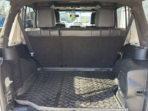 Used 2012 Jeep Wrangler Unlimited Sahara w/ Connectivity Group image 15