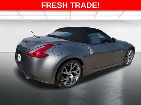 Used 2013 Nissan 370Z Touring w/ Sport Pkg RWD image 5