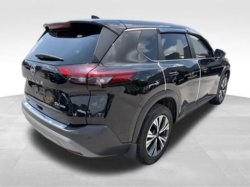 Used 2023 Nissan Rogue SV AWD/4WD image 3