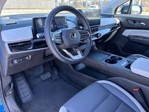 Used 2025 Honda Prologue Touring image 2