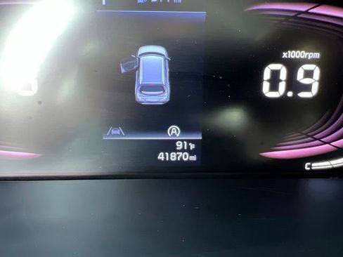 Used 2024 Kia Soul LX w/ Option Group 015 FWD image 12