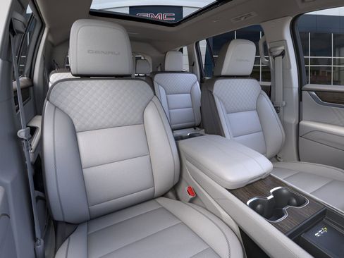 New 2026 GMC Acadia Denali w/ Super Cruise Package image 16