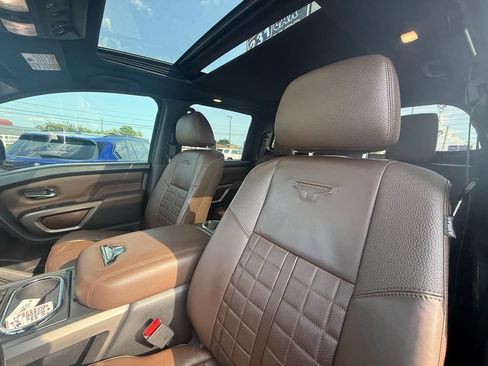 Used 2020 Nissan Titan Platinum Reserve w/ Moonroof Package AWD/4WD image 13