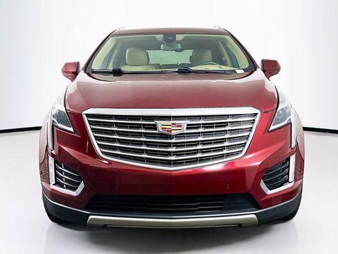 Used 2017 Cadillac XT5 Platinum w/ Driver Assist Package AWD/4WD image 2