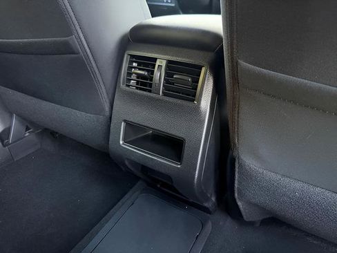 Used 2023 Mitsubishi Outlander ES image 24