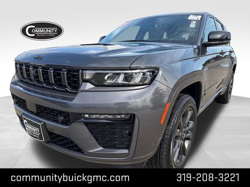 Used 2026 Jeep Grand Cherokee Limited AWD/4WD image 1
