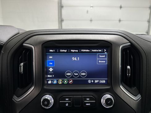 Used 2022 GMC Sierra 3500 Denali w/ Denali Black Diamond Edition image 39