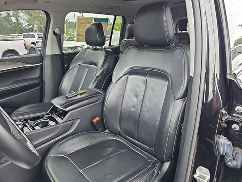 Used 2022 Jeep Grand Cherokee L Limited w/ Luxury Tech Group II AWD/4WD image 21