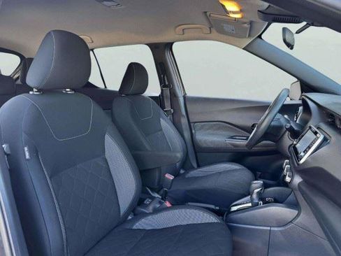 Used 2020 Nissan Kicks S FWD image 48