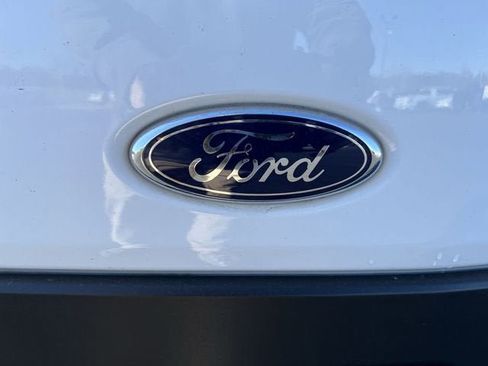 Used 2023 Ford Transit 350 XLT image 30