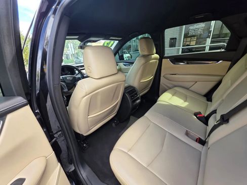 Used 2017 Cadillac XT5 FWD w/ LPO, Wheel Lock Package image 13